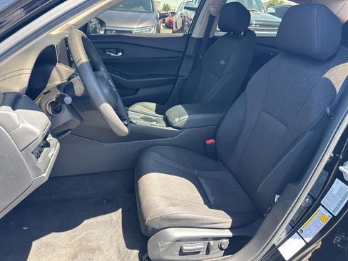 Used 2025 Honda Accord SE image 15