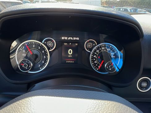 Used 2024 RAM 2500 Big Horn w/ Bed Utility Group image 29