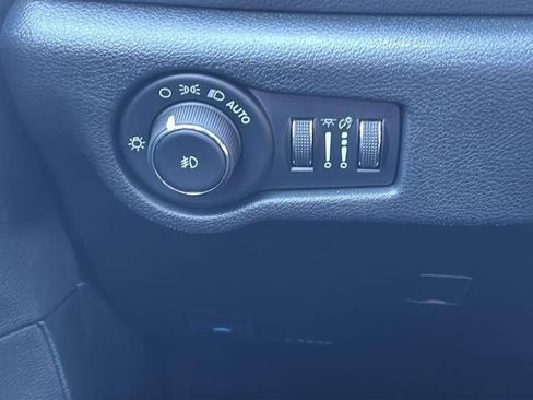 New 2026 Chrysler Pacifica Limited w/ S Appearance Package FWD image 37