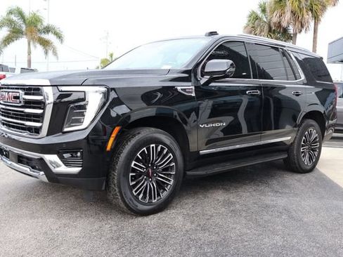 Used 2025 GMC Yukon Elevation AWD/4WD image 4