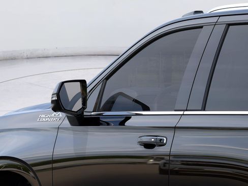 New 2026 Chevrolet Tahoe High Country w/ Sun And Tow Package AWD/4WD image 12