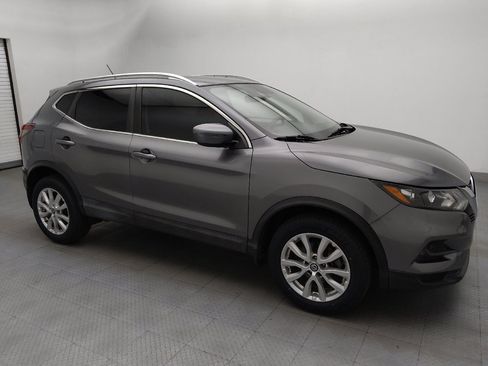 Used 2020 Nissan Rogue Sport SV FWD image 11