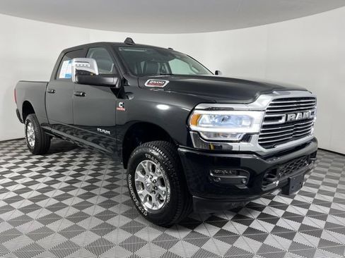 Used 2024 RAM 2500 Laramie w/ Safety Group AWD/4WD image 3