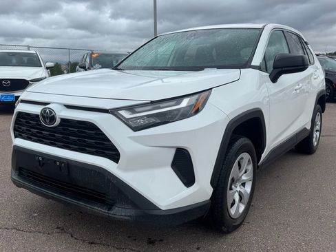 Used 2024 Toyota RAV4 LE AWD/4WD image 3