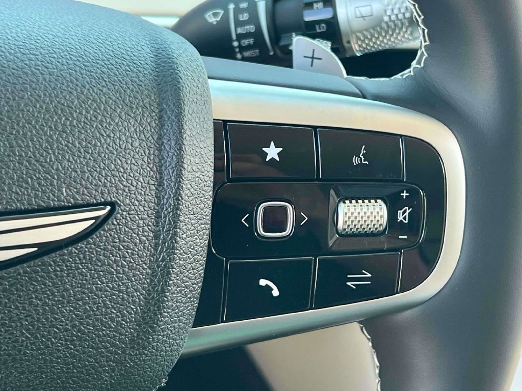 New 2027 Genesis GV70 2.5T Select AWD/4WD image 29