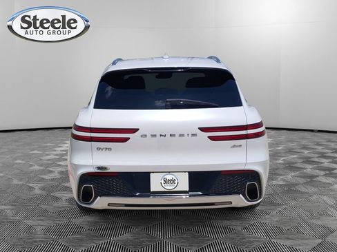 Used 2024 Genesis GV70 2.5T w/ Advanced Package AWD/4WD image 15