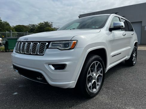 Used 2019 Jeep Grand Cherokee Overland image 1