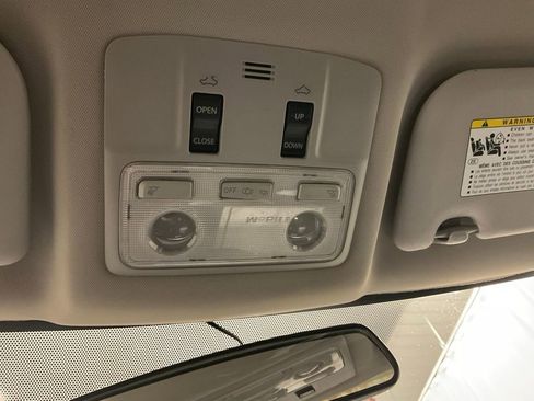 Used 2014 Toyota Corolla S image 17