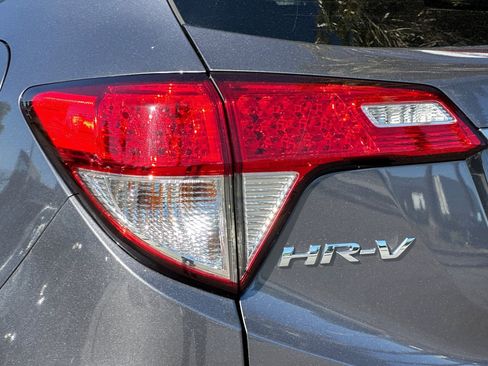 Used 2022 Honda HR-V EX image 29
