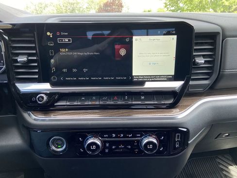 Used 2022 GMC Sierra 1500 Elevation AWD/4WD image 19