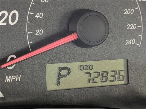 Used 2010 Toyota Corolla LE FWD image 6
