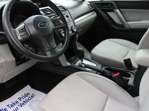 Used 2015 Subaru Forester 2.5i Premium w/ All-Weather Package AWD/4WD image 10