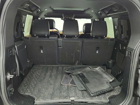 Used 2020 Land Rover Defender 110 X image 21