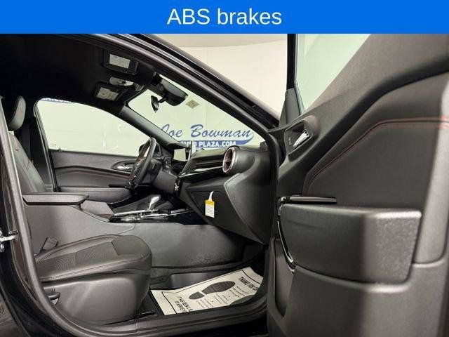 New 2026 Chevrolet Trax RS w/ Driver Confidence Package FWD image 17