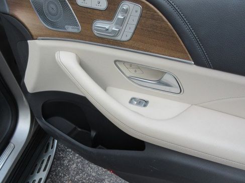 Used 2020 Mercedes-Benz GLE 450 4MATIC image 24