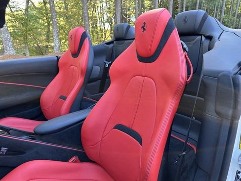 Used 2024 Ferrari Roma Spider image 52