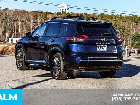 Used 2025 Nissan Rogue Platinum FWD image 7