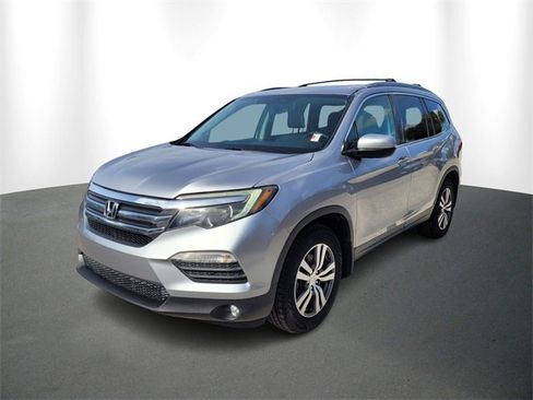 Used 2017 Honda Pilot EX-L image 2