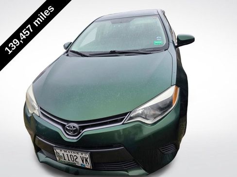 Used 2015 Toyota Corolla LE FWD image 2