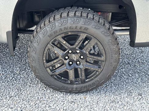 New 2026 Chevrolet Silverado 1500 LT Trail Boss w/ LT Trail Boss Premium Package AWD/4WD image 4