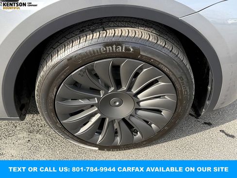Used 2024 Tesla Model Y Long Range image 16