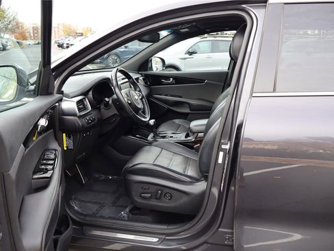 Used 2018 Kia Sorento SX image 15