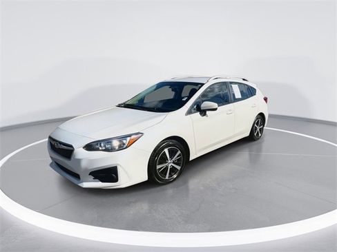 Used 2019 Subaru Impreza 2.0i Premium image 4