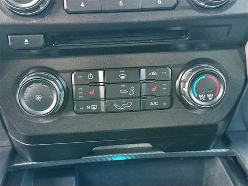 Used 2018 Ford F150 XLT w/ Equipment Group 302A Luxury image 14