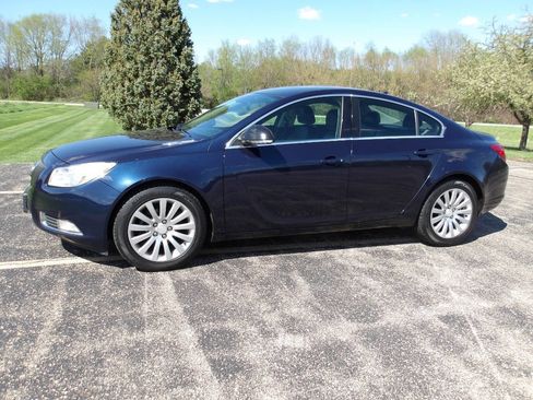 Used 2012 Buick Regal Leather image 8