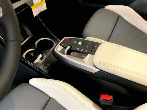 New 2026 BMW X1 xDrive28i w/ Technology Package AWD/4WD image 7