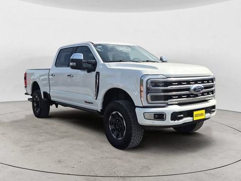 Certified 2023 Ford F350 Platinum w/ Tremor Off-Road Package AWD/4WD image 3