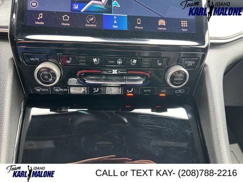 Used 2021 Jeep Grand Cherokee L Overland w/ Luxury Tech Group IV AWD/4WD image 36