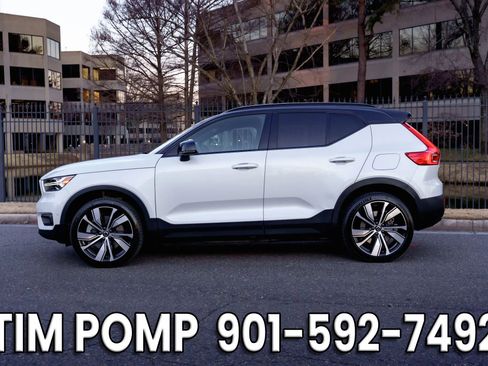 Used 2022 Volvo XC40 P8 Recharge Ultimate image 9