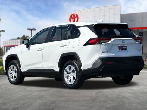Used 2024 Toyota RAV4 LE FWD image 7