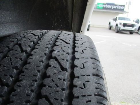 Used 2023 GMC Savana 2500 w/ Driver Convenience Package image 24