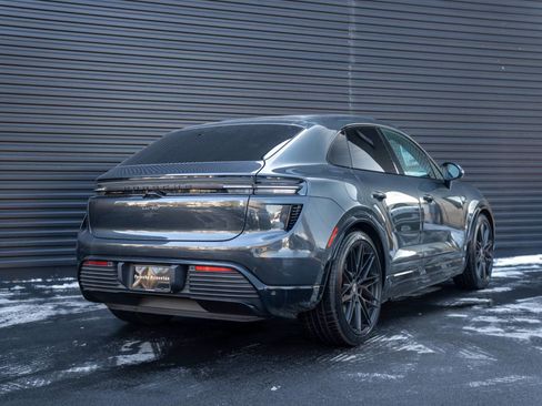 New 2025 Porsche Macan Turbo Electric image 12