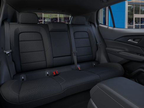 New 2026 Chevrolet Equinox EV LT image 17