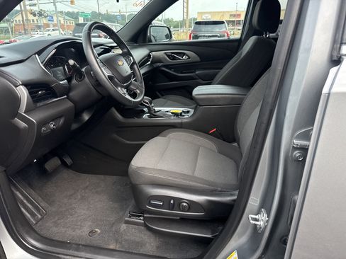 Used 2023 Chevrolet Traverse LT w/ LPO, Floor Liner Package AWD/4WD image 12