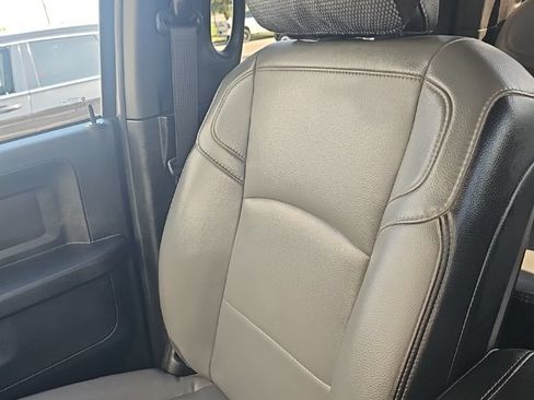 Used 2024 RAM 3500 Tradesman w/ Chrome Appearance Group AWD/4WD image 11