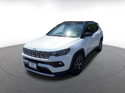 Used 2025 Jeep Compass Limited AWD/4WD image 7
