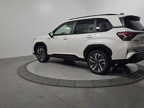 New 2025 Subaru Forester Touring image 3