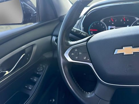 Used 2019 Chevrolet Traverse LT w/ LT Premium Package AWD/4WD image 17