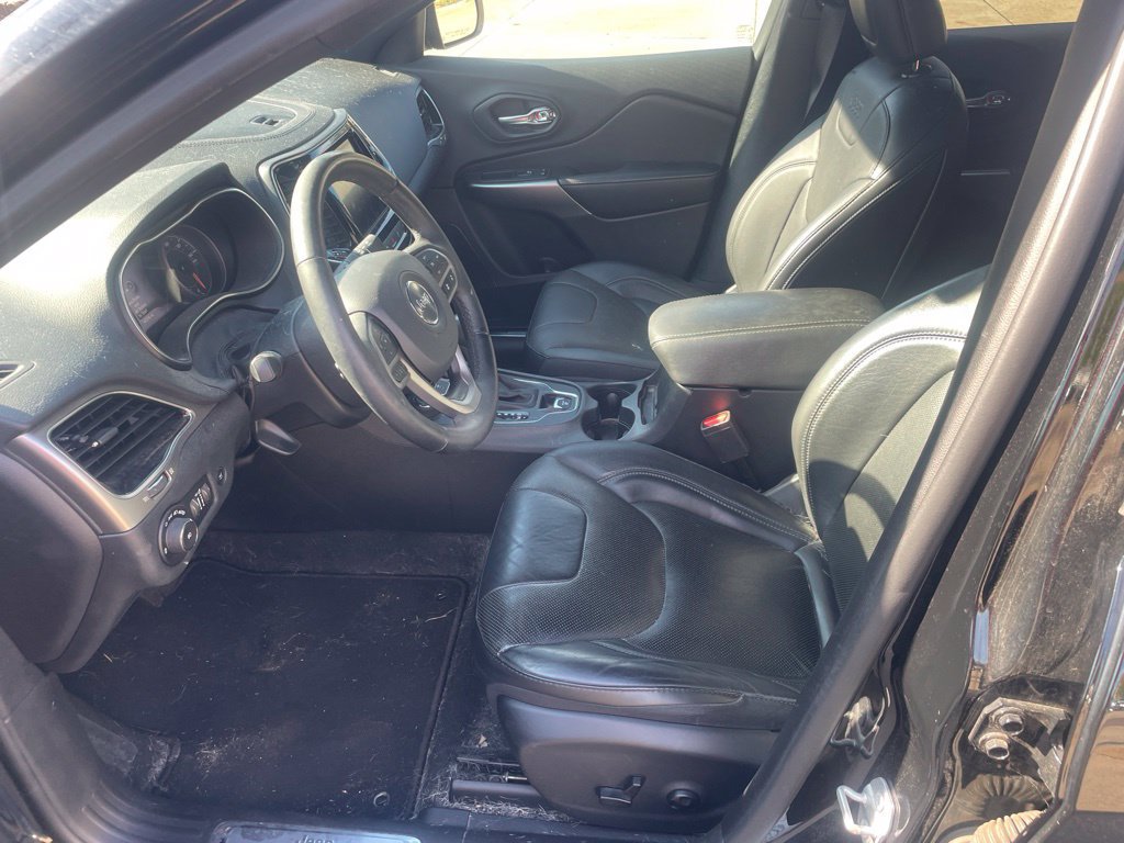 Used 2019 Jeep Cherokee High Altitude AWD/4WD image 6