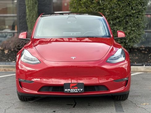 Used 2021 Tesla Model Y Long Range image 3