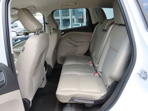 Used 2018 Ford Escape SE w/ SE Sync 3 Package FWD image 11