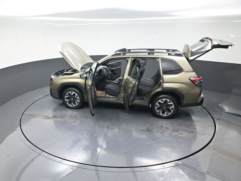 New 2026 Subaru Forester Premium image 15