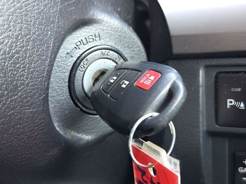 Used 2018 Toyota Tundra SR5 w/ TRD Sport Package image 27