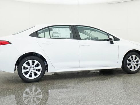 New 2026 Toyota Corolla LE FWD image 19