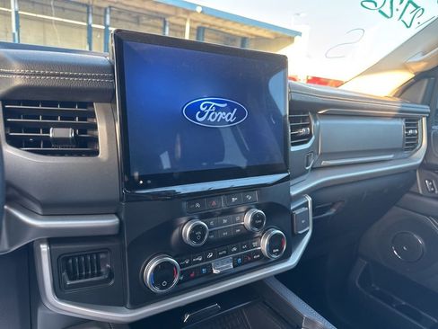 Certified 2024 Ford Expedition Max XLT image 15