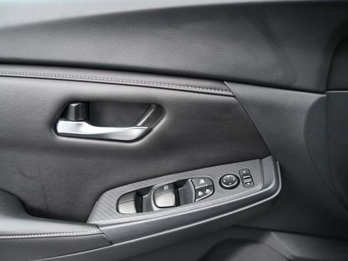 Used 2023 Nissan Sentra SV w/ All-Weather Package image 6